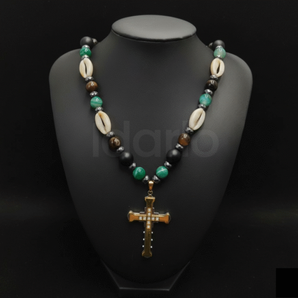 Regal Elegance Necklace – Cowrie Shells & Golden Cross