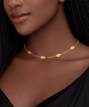 Aura Cowrie Necklace